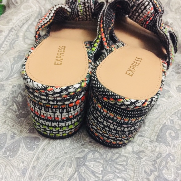 Express Woven Open Toe Mules - Picture 5 of 5